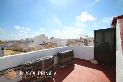 Commercial property for sale in Ciutadella De Menorca, Menorca, Spain 2 bedrooms, 115 sq.m. No. 39212 - photo 9