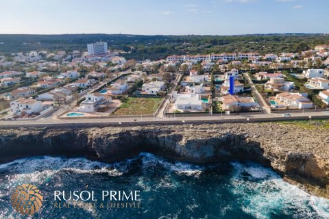 Villa for sale in Sant Lluis, Menorca, Spain 3 bedrooms, 163 sq.m. No. 39631 - photo 1