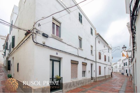 Townhouse for sale Es Mercadal, Menorca, Spain 5 bedrooms, 126 sq.m. No. 38975 - photo 1