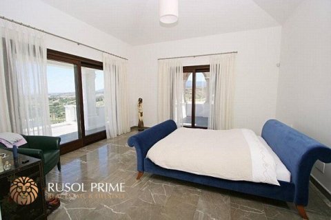 Villa for sale in Benahavis, Malaga, Spain 5 bedrooms, 640 sq.m. No. 38424 - photo 10