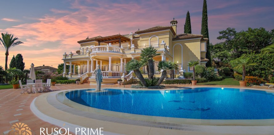 Villa in Benahavis, Malaga, Spain 5 bedrooms, 953 sq.m. No. 38707