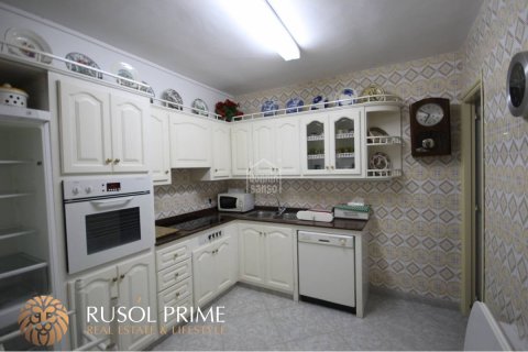 Apartment for sale in Ciutadella De Menorca, Menorca, Spain 3 bedrooms, 107 sq.m. No. 38987 - photo 12