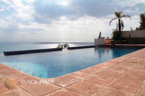 Villa for sale in Javea, Alicante, Spain 4 bedrooms, 800 sq.m. No. 39457 - photo 2