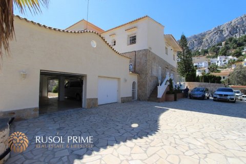 Villa for sale in Calpe, Alicante, Spain 6 bedrooms, 609 sq.m. No. 39381 - photo 14