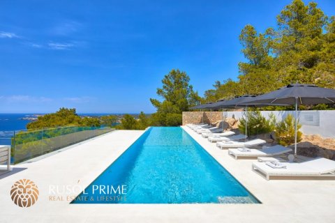 Villa for sale in Ibiza town, Ibiza, Spain 9 bedrooms, 800 sq.m. No. 38231 - photo 4