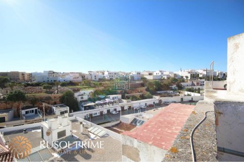 Townhouse for sale in Ciutadella De Menorca, Menorca, Spain 4 bedrooms, 168 sq.m. No. 39096 - photo 5