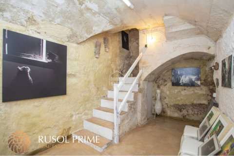 Townhouse for sale Es Castell, Menorca, Spain 5 bedrooms, 420 sq.m. No. 39100 - photo 10