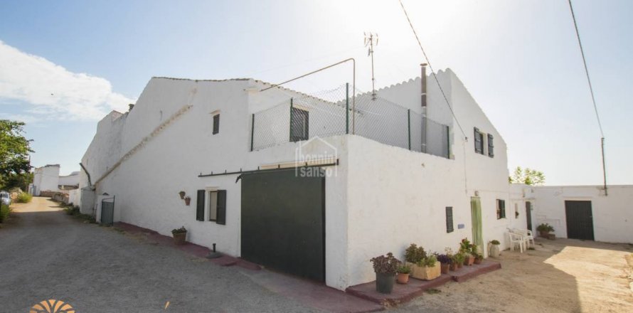 Finca in Ciutadella De Menorca, Menorca, Spain 8 bedrooms, 490000 sq.m. No. 10564
