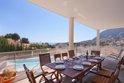 Villa for sale in Calpe, Alicante, Spain 5 bedrooms, 240 sq.m. No. 39445 - photo 10
