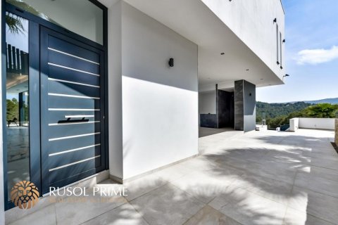 Villa for sale in Javea, Alicante, Spain 3 bedrooms, 374 sq.m. No. 39447 - photo 5