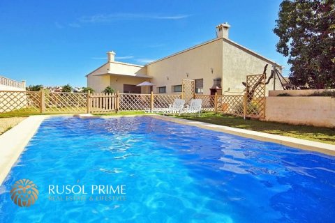 Villa for sale Calpe, Alicante, Spain 7 bedrooms, 225 sq.m. No. 39338 - photo 1