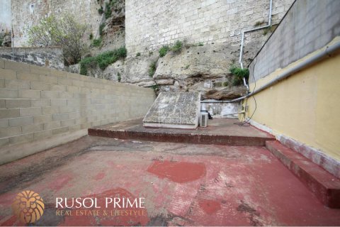 Bar for sale Mahon, Menorca, Spain 3 bedrooms, 181 sq.m. No. 38242 - photo 4