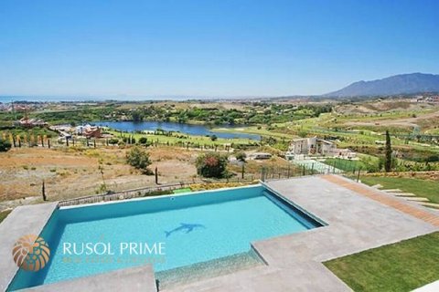 Villa for sale in Benahavis, Malaga, Spain 5 bedrooms, 640 sq.m. No. 38424 - photo 7