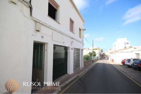 Garage for sale in Mahon, Menorca, Spain 4 bedrooms, 402 sq.m. No. 38253 - photo 10