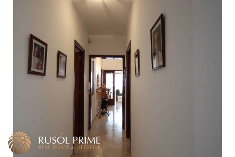 Apartment for sale in Ciutadella De Menorca, Menorca, Spain 4 bedrooms, 136 sq.m. No. 38996 - photo 4