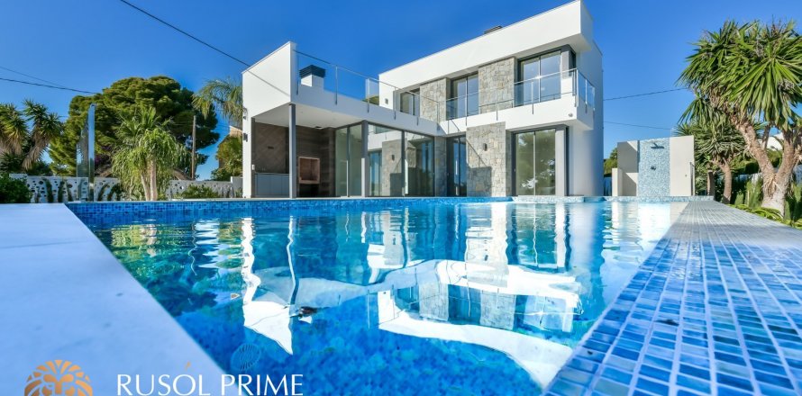 Villa in Calpe, Alicante, Spain 4 bedrooms, 450 sq.m. No. 39550