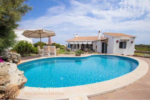 Villa for sale in Es Mercadal, Menorca, Spain 3 bedrooms, 132 sq.m. No. 11123 - photo 1
