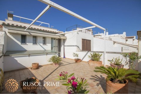 Townhouse for sale in Mahon, Menorca, Spain 8 bedrooms, 698 sq.m. No. 11113 - photo 6