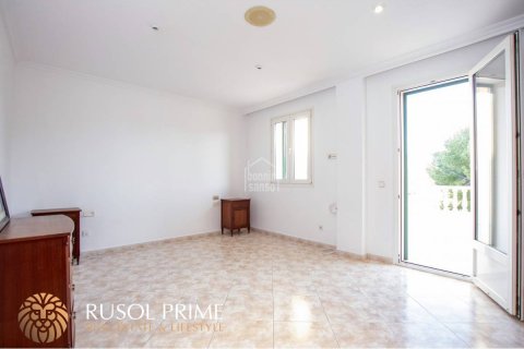 Townhouse for sale in Mahon, Menorca, Spain 4 bedrooms, 188 sq.m. No. 39703 - photo 4