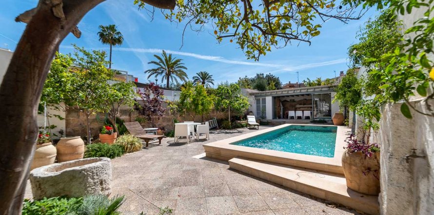 Villa in Palma de Majorca, Mallorca, Spain 5 bedrooms, 407 sq.m. No. 41287
