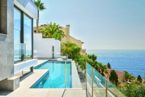 Villa for sale in Calpe, Alicante, Spain 4 bedrooms, 427 sq.m. No. 45668 - photo 3