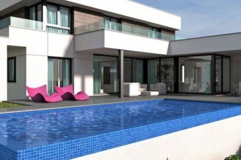 Villa for sale in Alicante, Spain 4 bedrooms, 300 sq.m. No. 46348 - photo 1