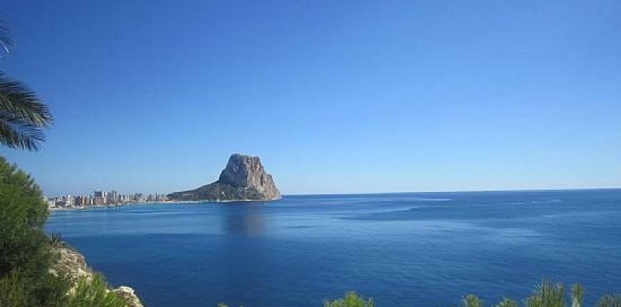 Villa in Calpe, Alicante, Spain 4 bedrooms, 484 sq.m. No. 41418