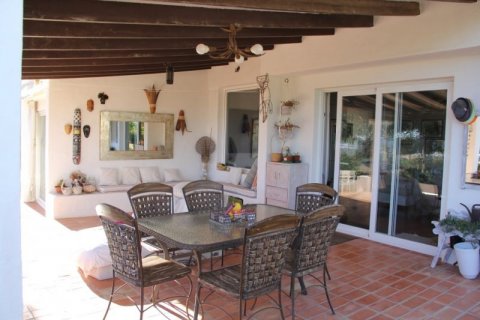 Villa for sale on Ibiza, Spain 4 bedrooms, 132 sq.m. No. 45305 - photo 4