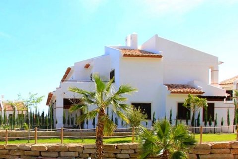 Commercial property for sale in Finestrat, Alicante, Spain 18 bedrooms, 944 sq.m. No. 44781 - photo 7