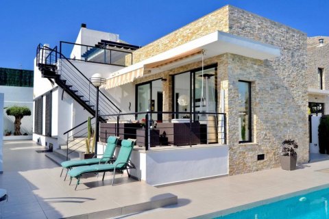 Villa for sale in Polop, Alicante, Spain 3 bedrooms, 135 sq.m. No. 44393 - photo 1