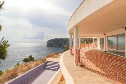 Villa for sale in Javea, Alicante, Spain 6 bedrooms, 600 sq.m. No. 44218 - photo 4