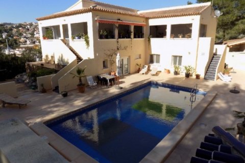 Villa for sale in Moraira, Alicante, Spain 5 bedrooms, 425 sq.m. No. 44342 - photo 3