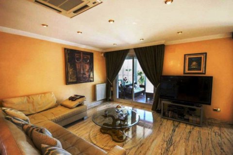 Villa for sale in Alfaz del Pi, Alicante, Spain 3 bedrooms, 645 sq.m. No. 44958 - photo 6