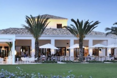Villa for sale in Alicante, Spain 3 bedrooms, 239 sq.m. No. 45765 - photo 7