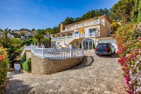 Villa for sale in Denia, Alicante, Spain 6 bedrooms, 530 sq.m. No. 41699 - photo 4