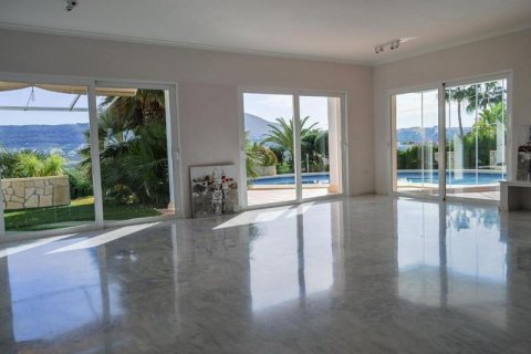 Villa for sale in Javea, Alicante, Spain 3 bedrooms, 250 sq.m. No. 45280 - photo 6