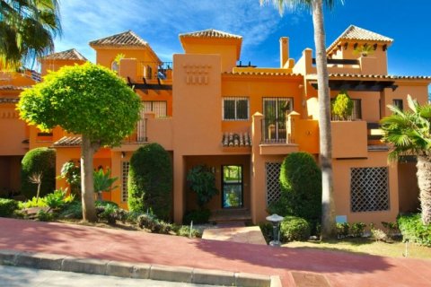 Townhouse for sale in Alicante, Spain 3 bedrooms,  No. 45270 - photo 3