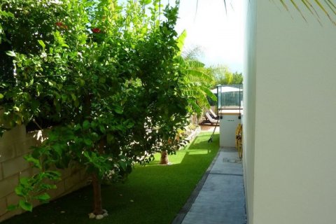 Villa for sale in Polop, Alicante, Spain 3 bedrooms, 280 sq.m. No. 41546 - photo 3