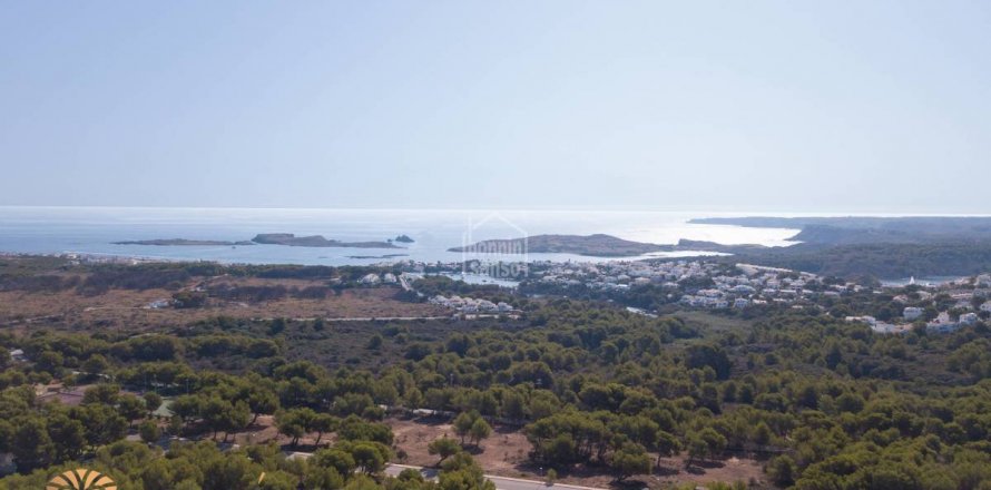 Land plot Es Mercadal, Menorca, Spain 2040 sq.m. No. 46944