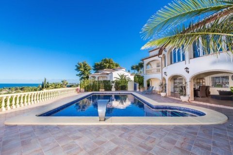 Villa for sale in Javea, Alicante, Spain 5 bedrooms, 660 sq.m. No. 43606 - photo 1