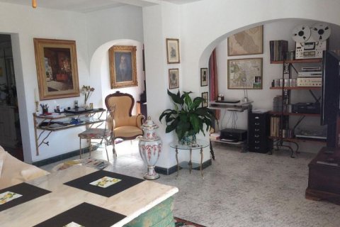 Villa for sale in La Nucia, Alicante, Spain 2 bedrooms, 150 sq.m. No. 44515 - photo 8