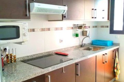 Apartment for sale in Benidorm, Alicante, Spain 2 bedrooms, 76 sq.m. No. 42663 - photo 3