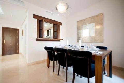 Townhouse for sale in Torrevieja, Alicante, Spain 2 bedrooms, 157 sq.m. No. 43849 - photo 5
