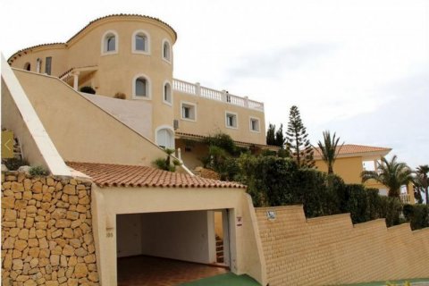 Villa for sale in Altea, Alicante, Spain 7 bedrooms, 700 sq.m. No. 43704 - photo 9