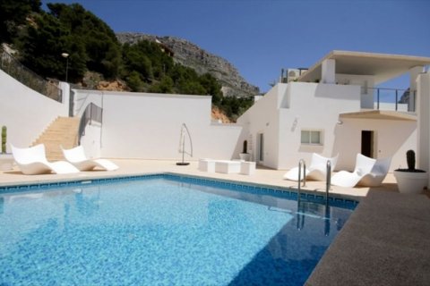 Villa for sale in Altea, Alicante, Spain 5 bedrooms, 585 sq.m. No. 45672 - photo 10