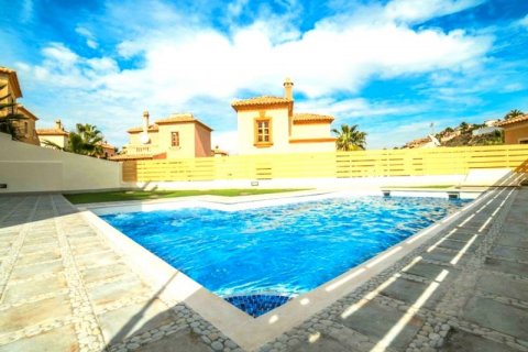 Villa for sale in Quesada, Jaen, Spain 3 bedrooms, 509 sq.m. No. 43742 - photo 3