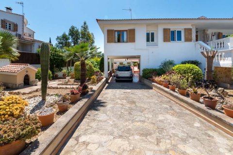 Villa for sale in Santa Ponsa, Mallorca, Spain 6 bedrooms, 270 sq.m. No. 47391 - photo 10