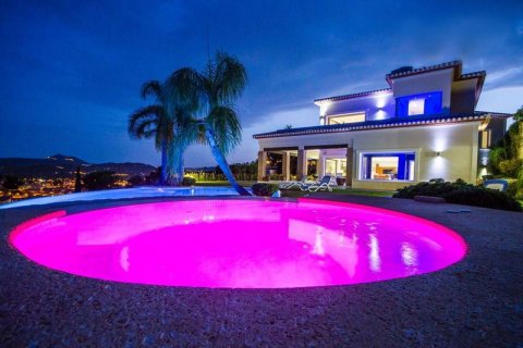 Villa for sale in Javea, Alicante, Spain 5 bedrooms, 1.1 sq.m. No. 44891 - photo 2