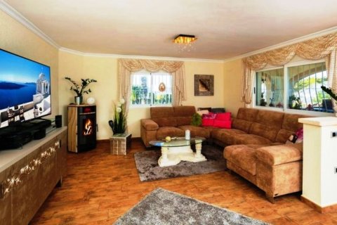 Villa for sale in Javea, Alicante, Spain 5 bedrooms, 660 sq.m. No. 43606 - photo 9