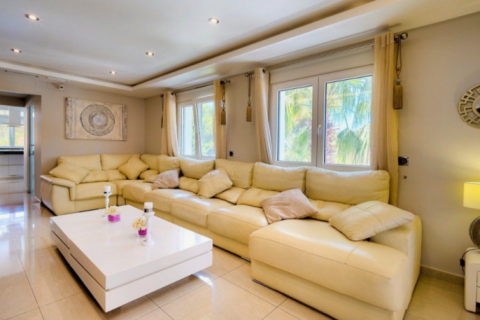 Villa for sale in Javea, Alicante, Spain 6 bedrooms, 420 sq.m. No. 41689 - photo 5